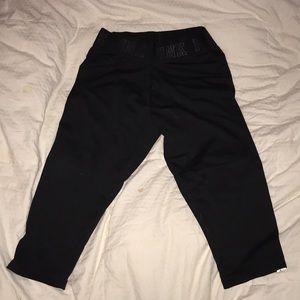 Victoria’s Secret PINK Ultimate Cropped Leggings